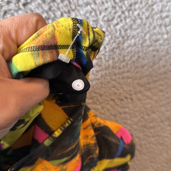 Lululemon Wunder Train High-Rise Short 3"
Undertone Black Multi size 4 - Picture 4 of 5